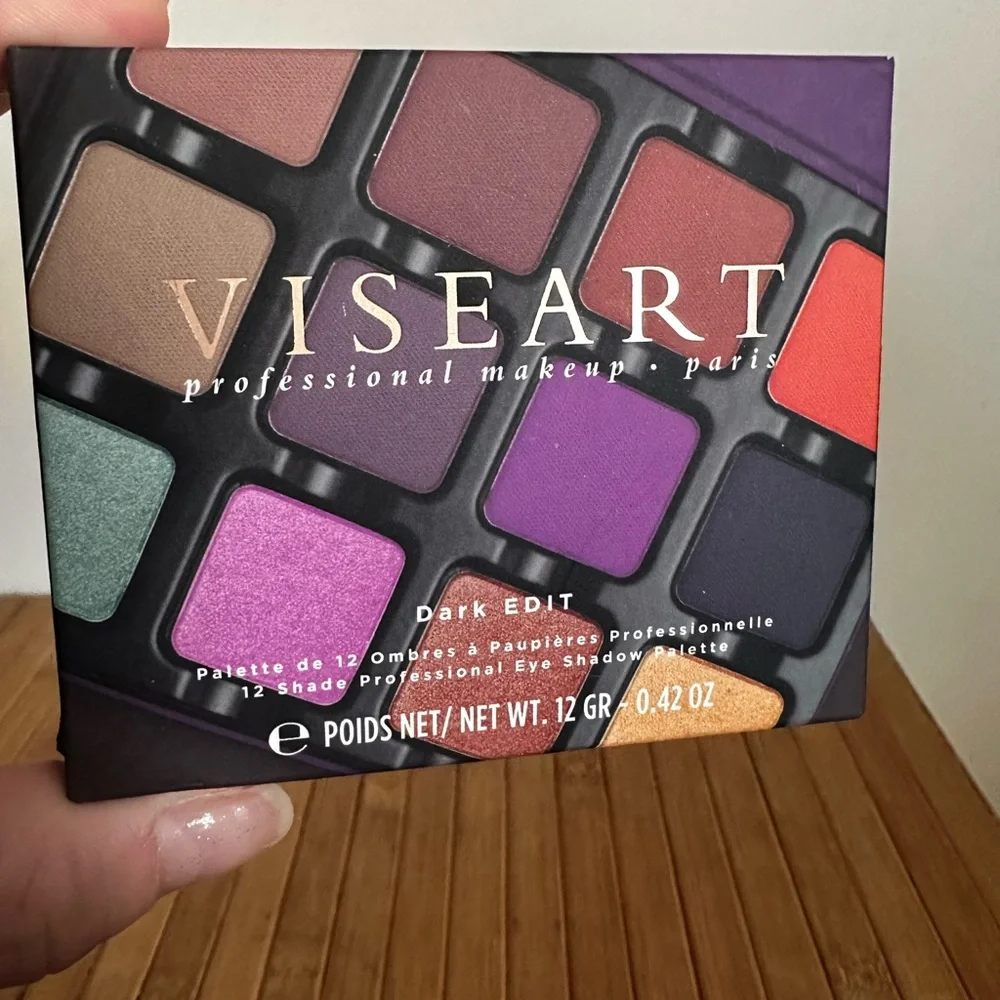 Viseart Dark Edit Eyeshadow Palette - Purple, Red, Gold